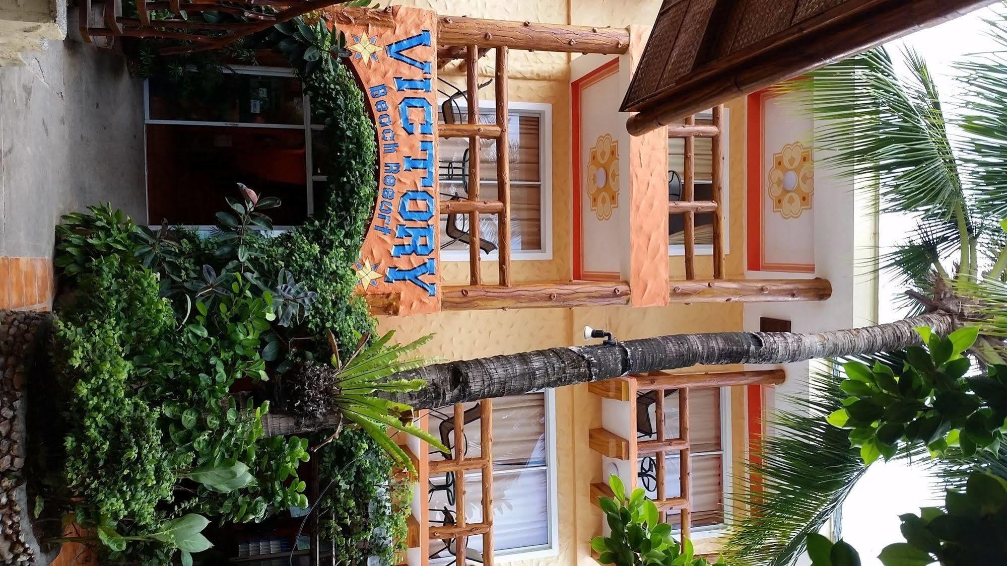 Victory Divers Beach Resort 발라박 외부 사진